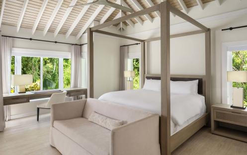 Sugar Beach Viceroy Saint Lucia - Deluxe Luxury Cottage with Plunge Pool Bedroom with a view